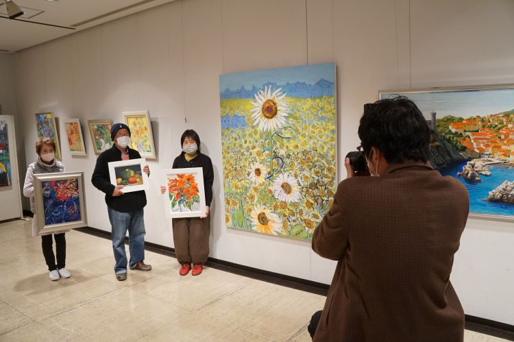 �N���b�N�ŉ摜�E�B���h�E���J���܂�